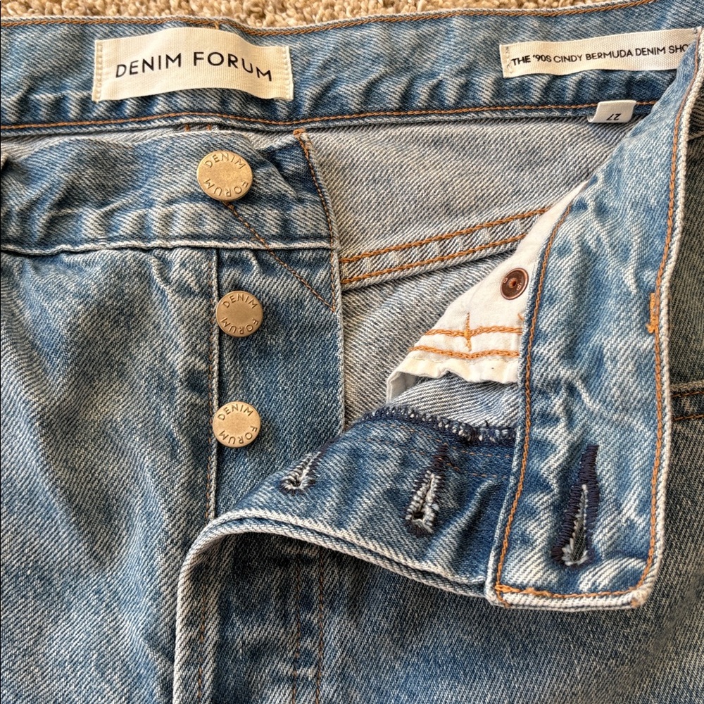 Denim Forum - The 90’s Cindy Bermuda Denim Short - Picture 5 of 8